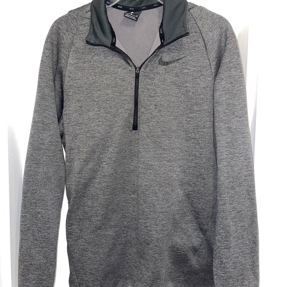 Nike pullover dri fit